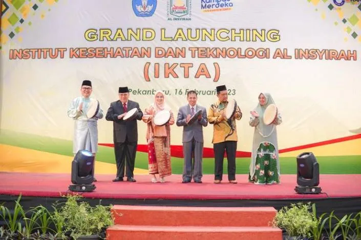 Ini Perbedaan Kuliah di Swasta dan Negeri! Yuk simak